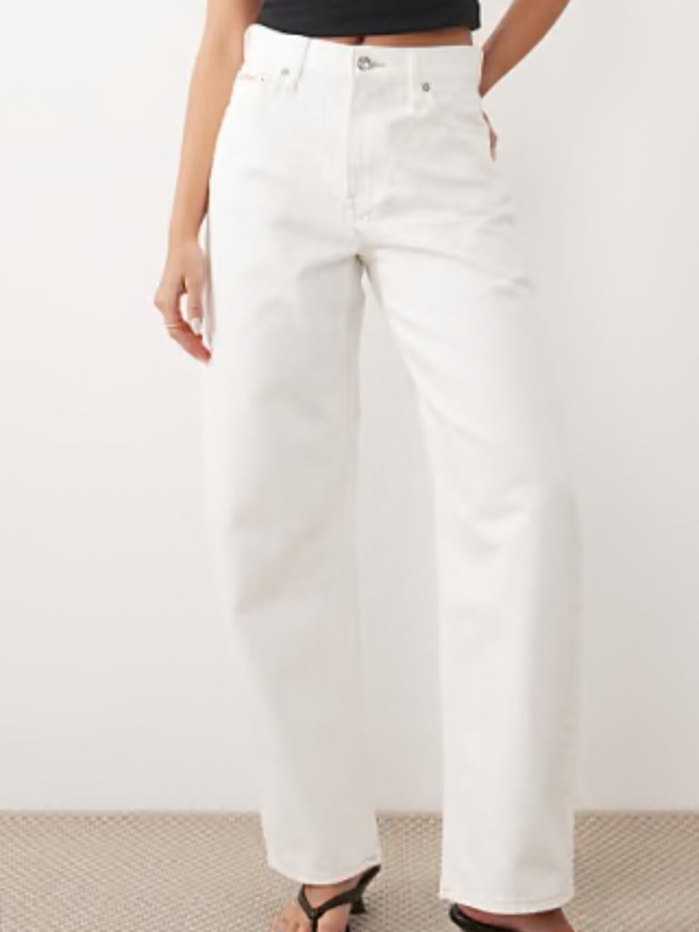 Calvin Klein Jeans Barrel Leg Relaxed Fit Jeans – Classic White